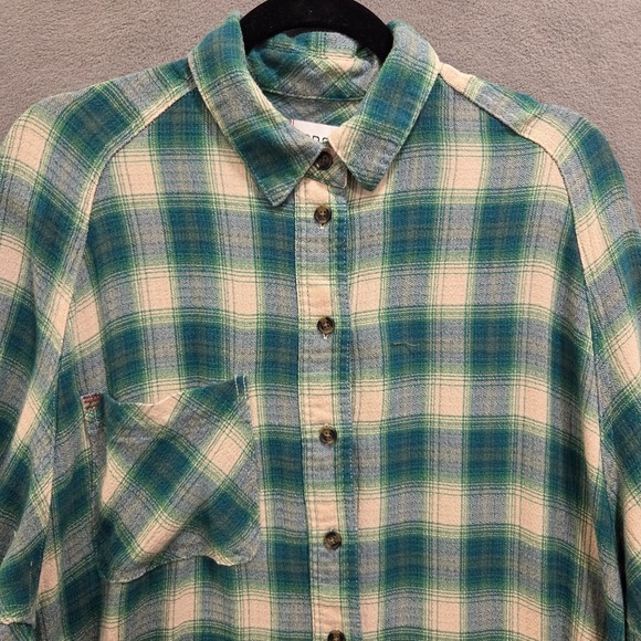 BDG Urban Outfitters Plaid Flannel Button Up Shirt Women's Size M Casual Classic - Picture 2 of 14